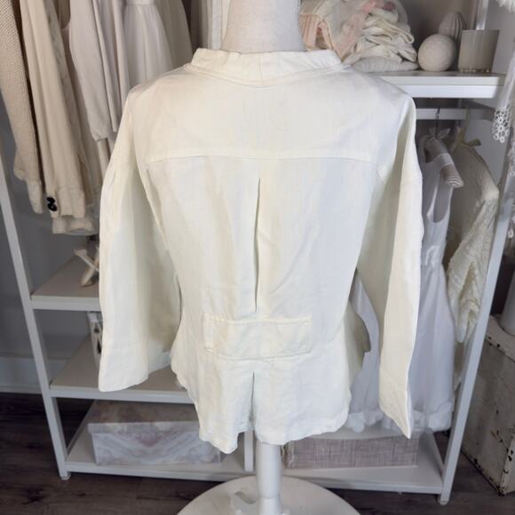 Zara Basic Women’s sz. Medium white jacket, demure, elegant, sophisticated #3739 - Picture 3 of 7